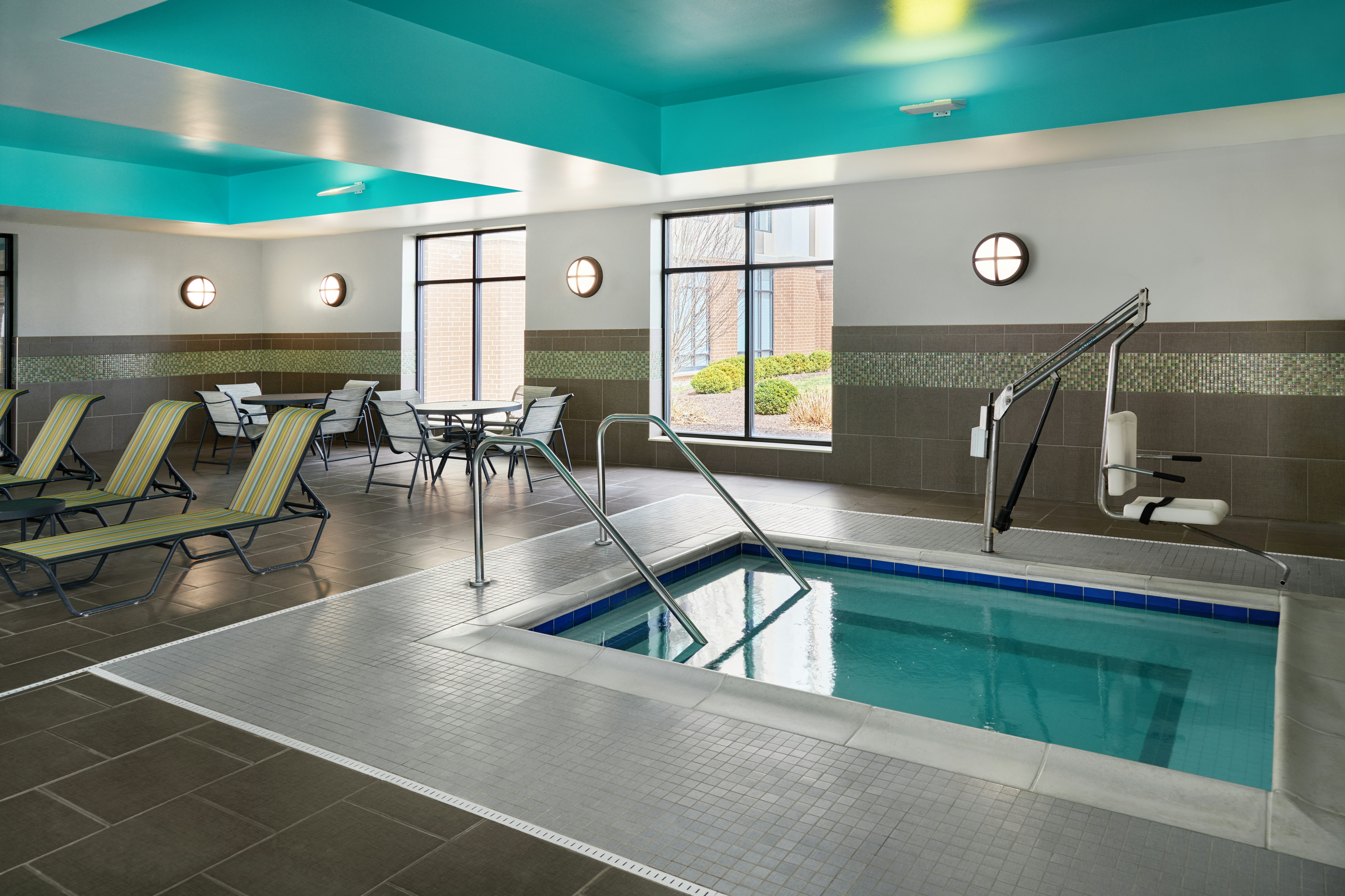 Hampton Inn Suites Syracuse North Airport Area 28/64