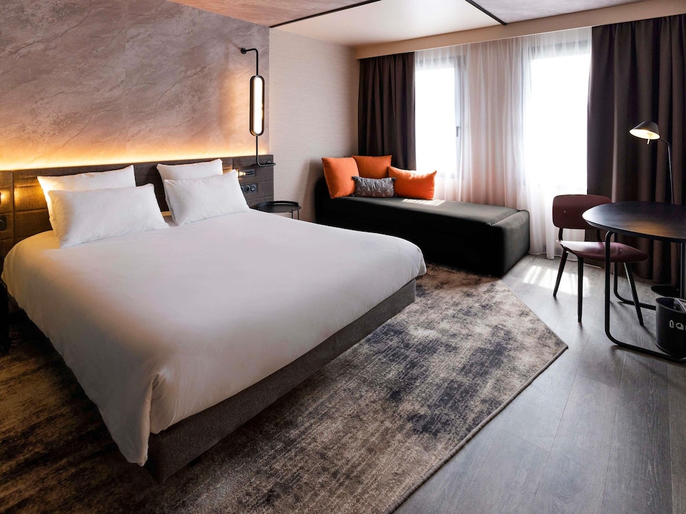 Novotel Paris Suresnes Longchamp 20/48