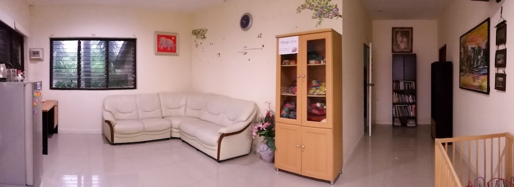 Penny's Home Stay Resort 32/50