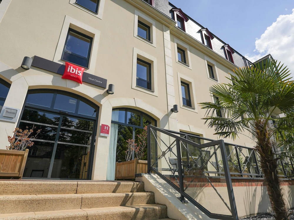 Ibis Vitre Centre 6/63