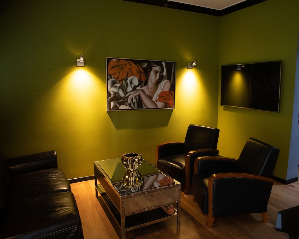 Andromeda Suites and Apartments 34/48