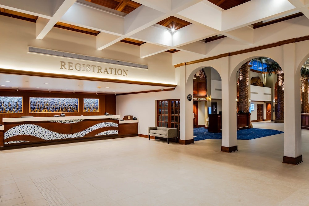 Tradewinds Island Grand Resort 7/65