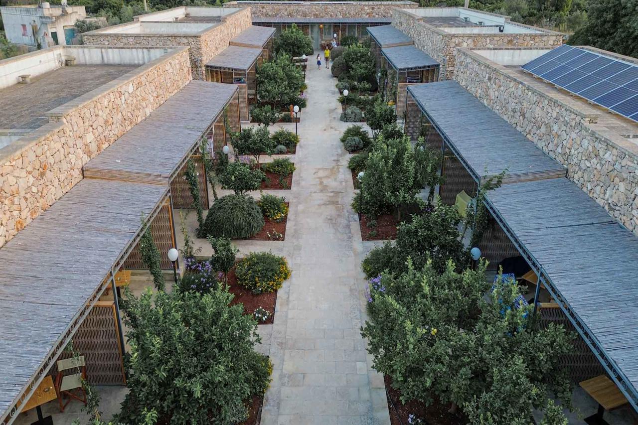 Volito Hotel & Resort 38/40