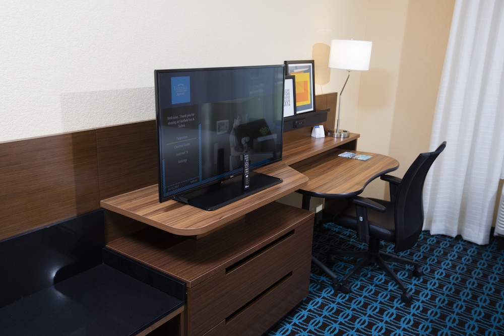 Fairfield Inn And Suites Detroit Lakes 25/33