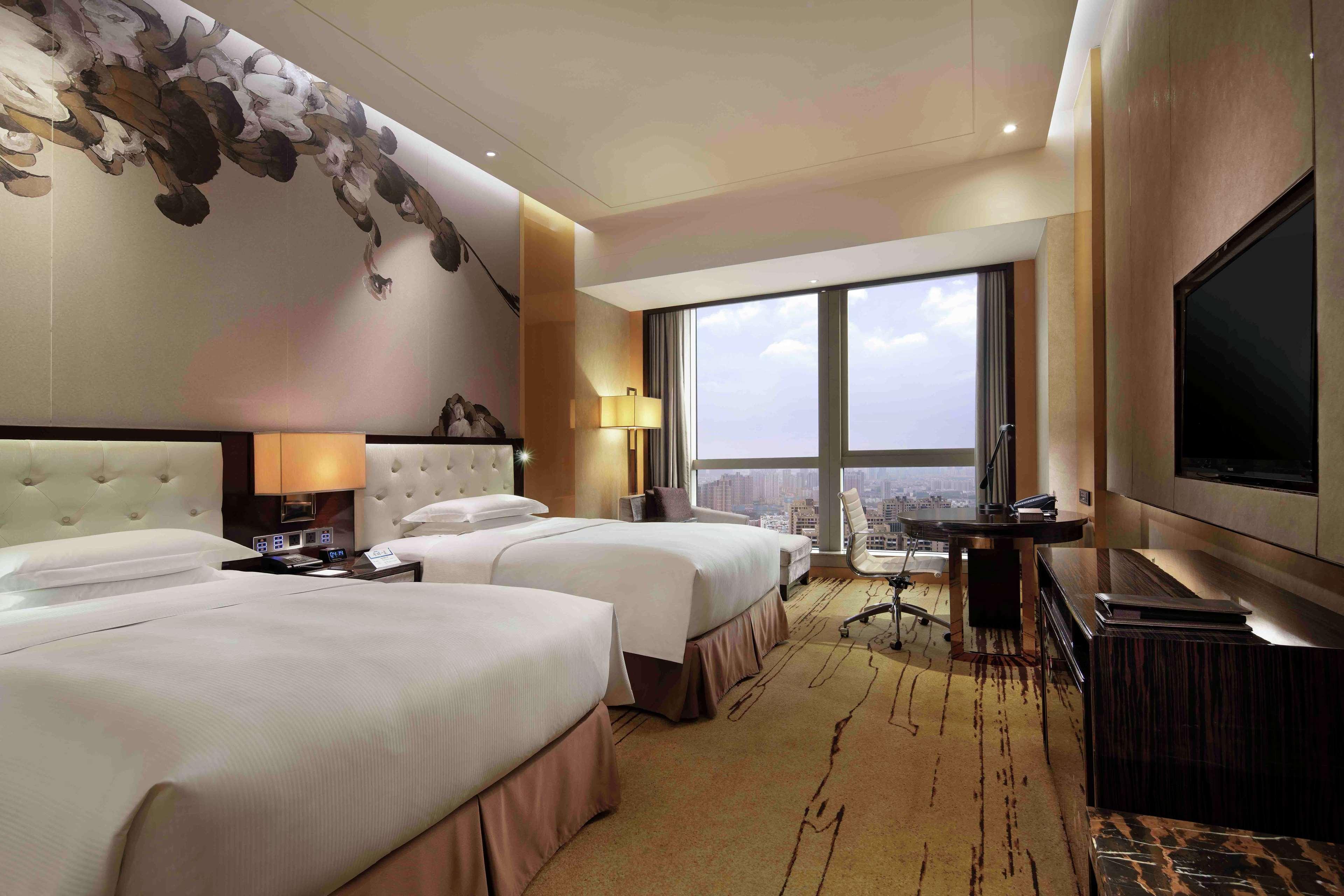 GUEST ROOM, EXECUTIVE, TWIN BEDS, LOUNGE ACCESS