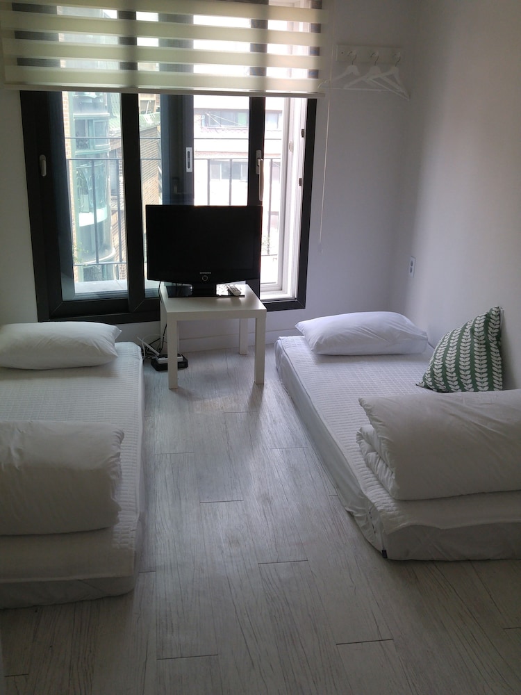 Myeongdong Artmonstay Guesthouse 22/74