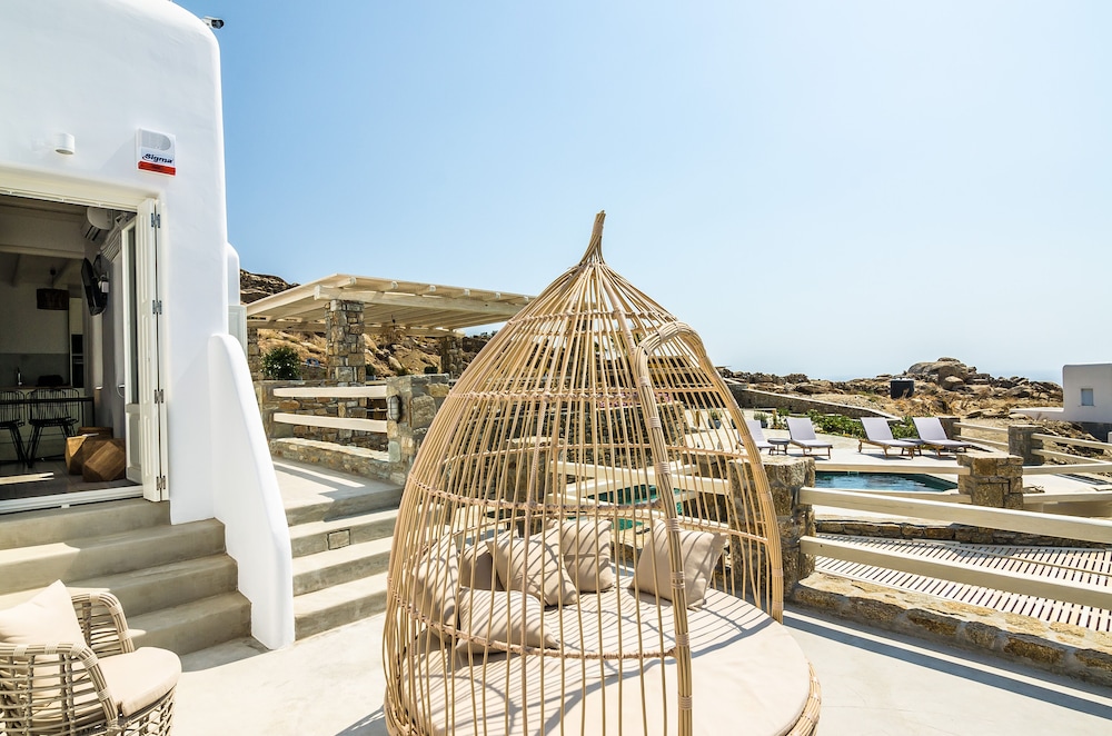 Eden View Suites & Villas 60/72