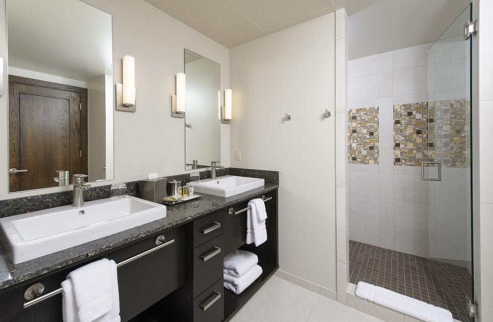 suite, multiple beds, resort view