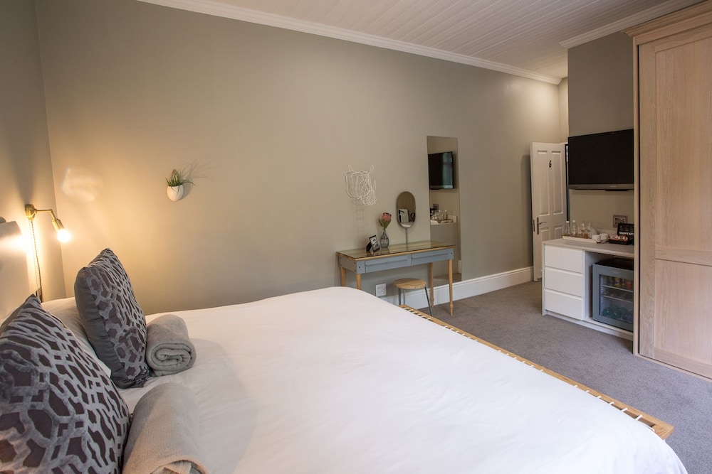 Summerwood Guest House 25/44
