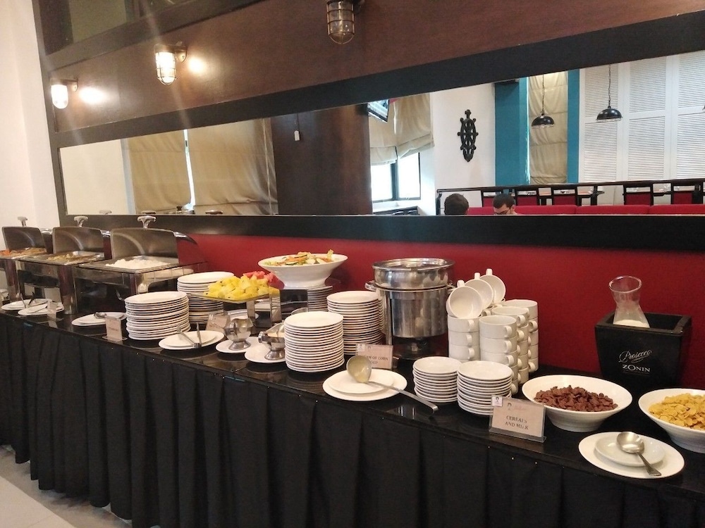 SAN TOMAS SUITES 18/29