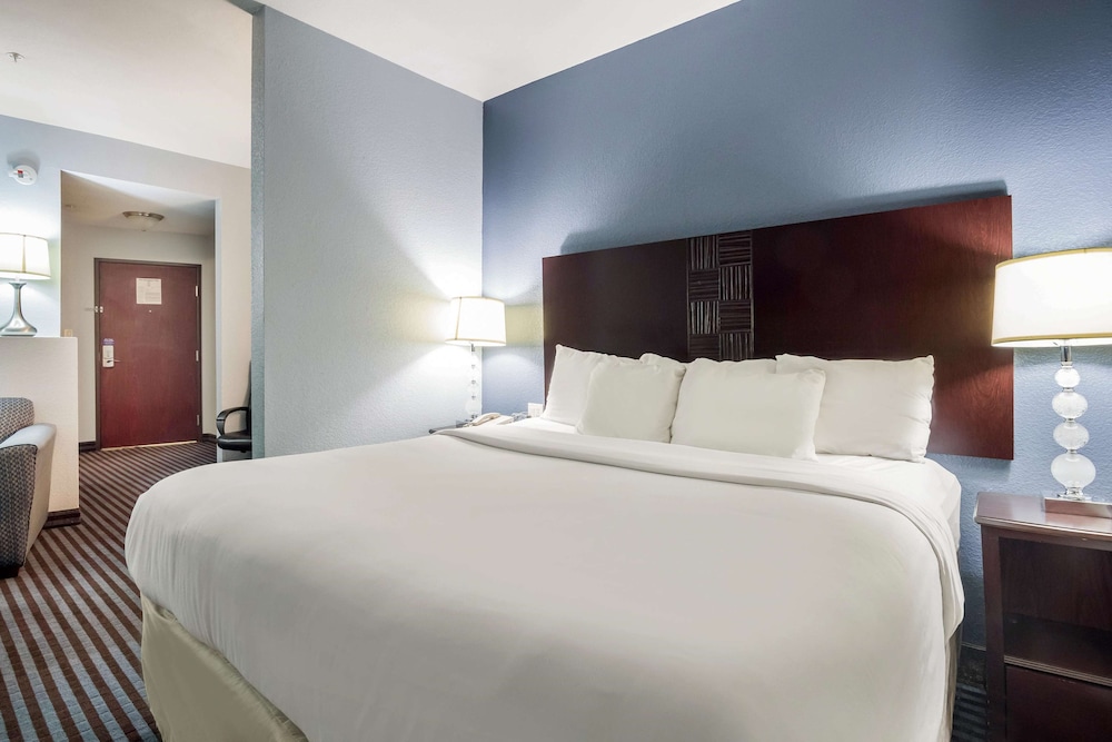 Baymont by Wyndham Mineral Wells 4/36