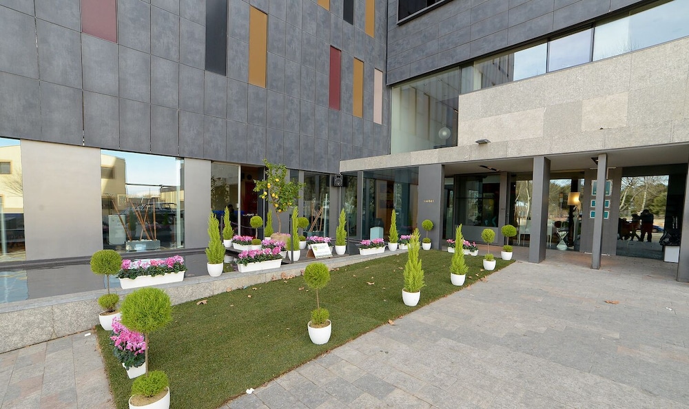 Blu Hotel Puerta De Almansa 44/50