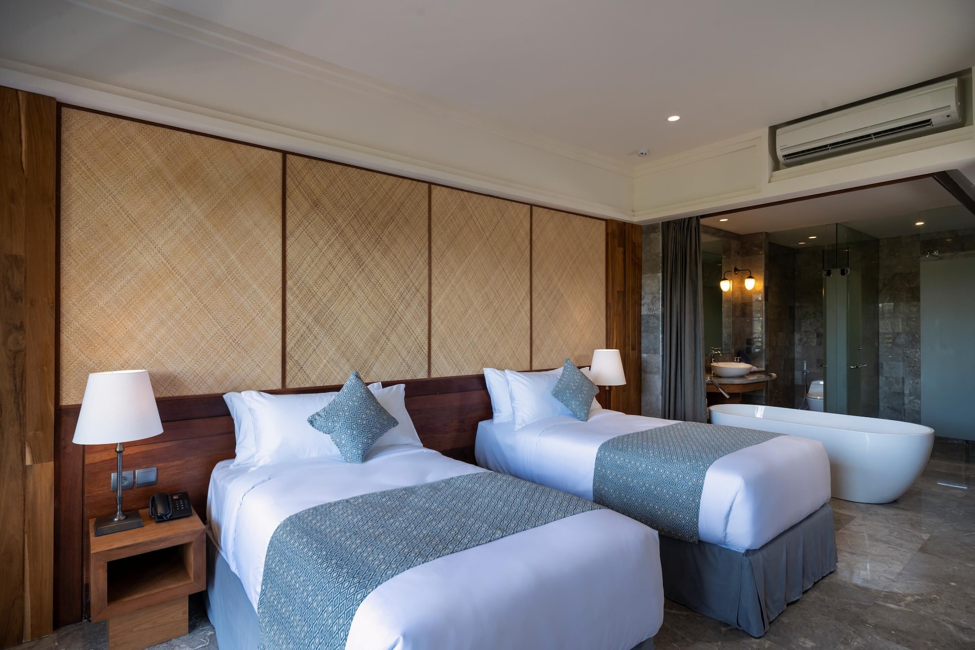 Bisma, King Bed