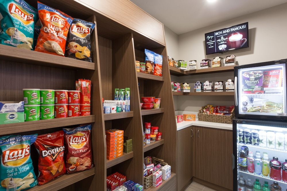 Microtel Inn And Suites By Wyndham Whitecourt 30/41