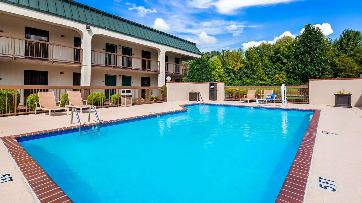 Best Western Home Place Inn 4/20
