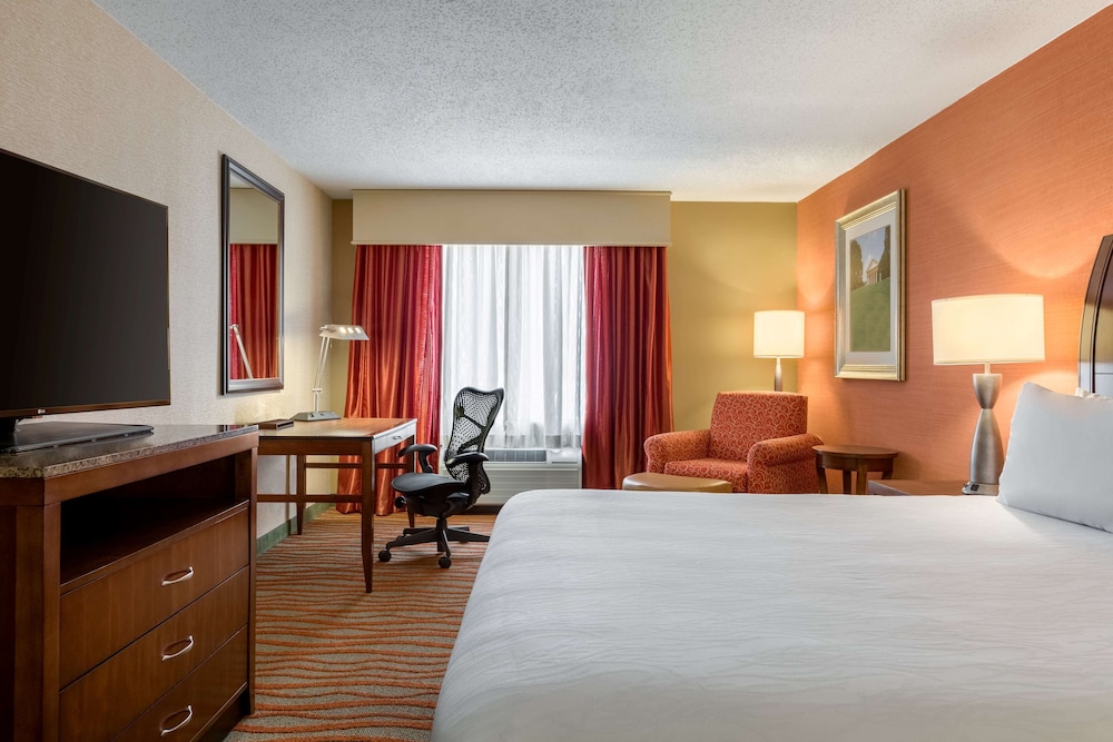 Hilton Garden Inn Arlington Courthouse Plaza 11/83