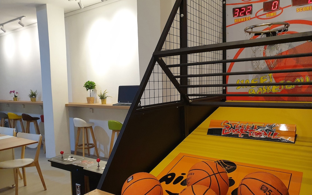 BEAT. Sports Hostel At Little India 41/47