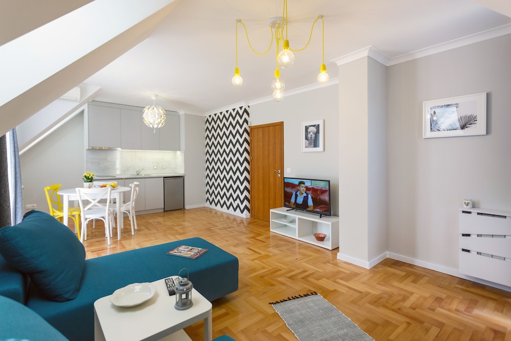 Dunav Apartment House 38/50