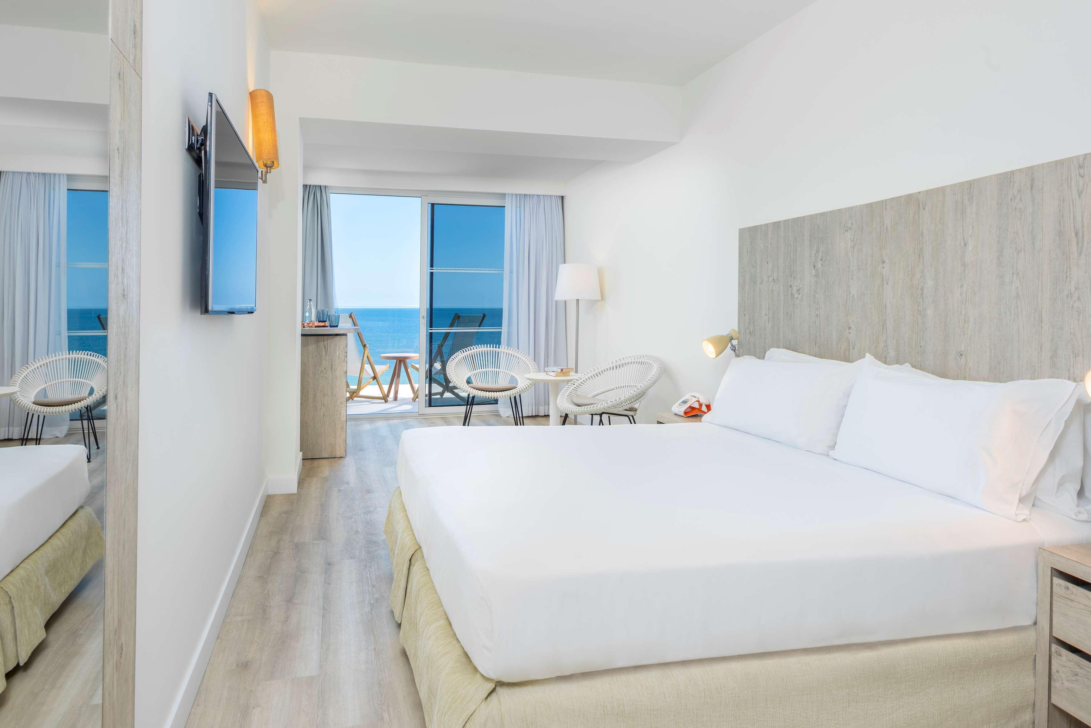 غرفة سوبيريور بسرير مزدوج بإطلالة على البحر، Melia Ibiza 2/3