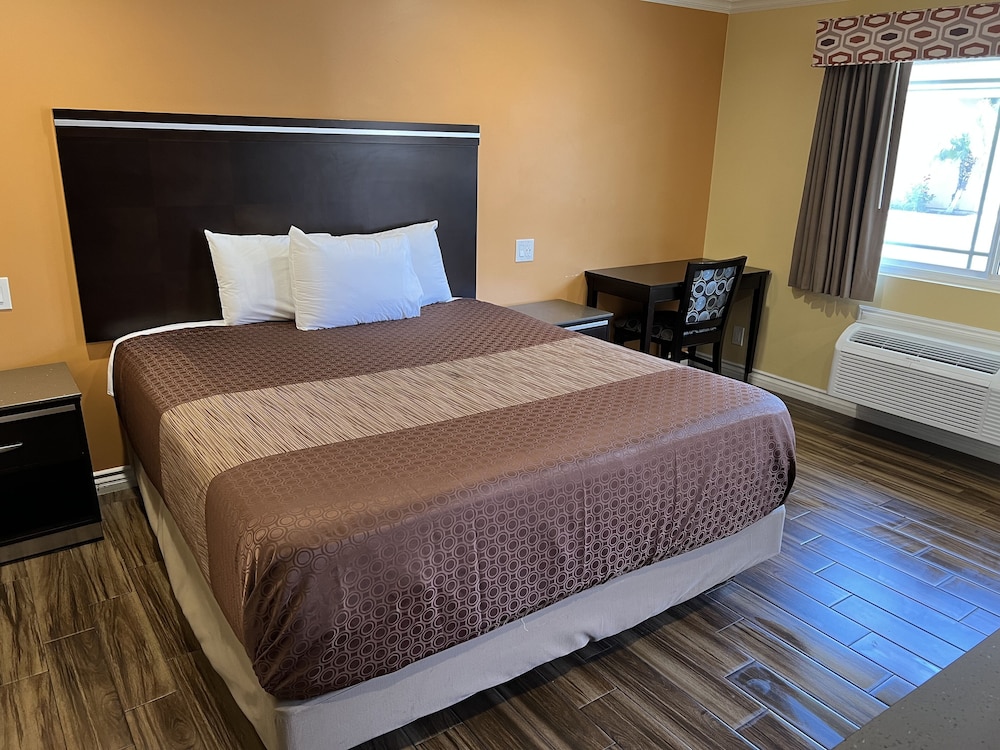 Walnut Inn & Suites 13/44