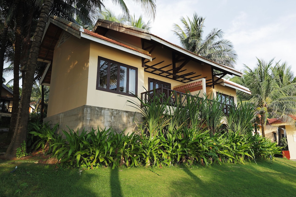 Saigon Phu Quoc Resort Spa 4/50