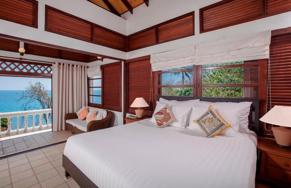Baan Khunying Villa Secluded Phuket Beachfront 7/40