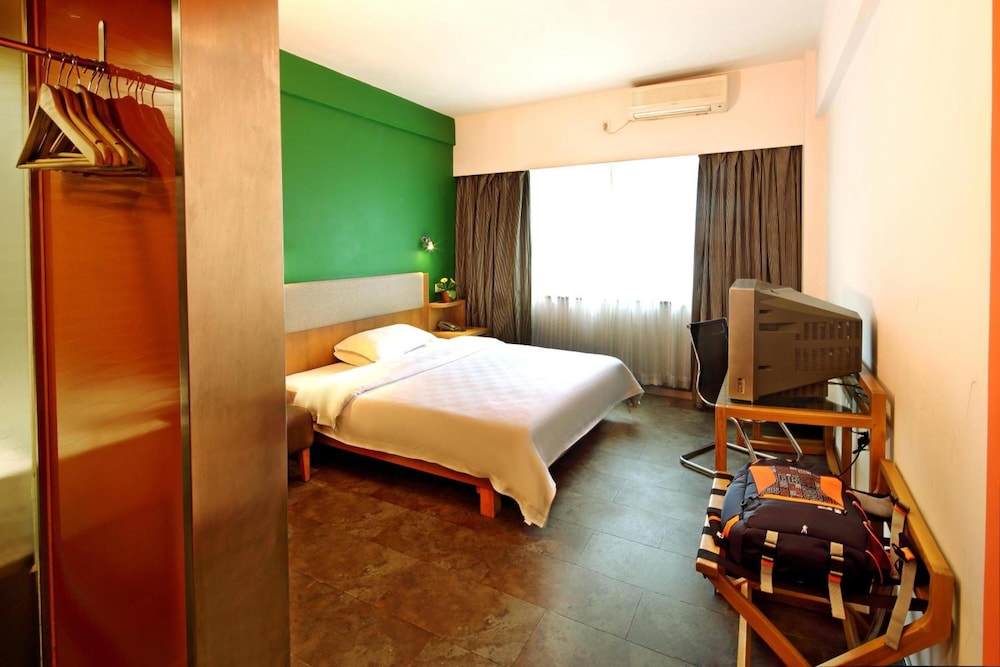 Garden Inn 4th Zhongshan Road Branch 12/60