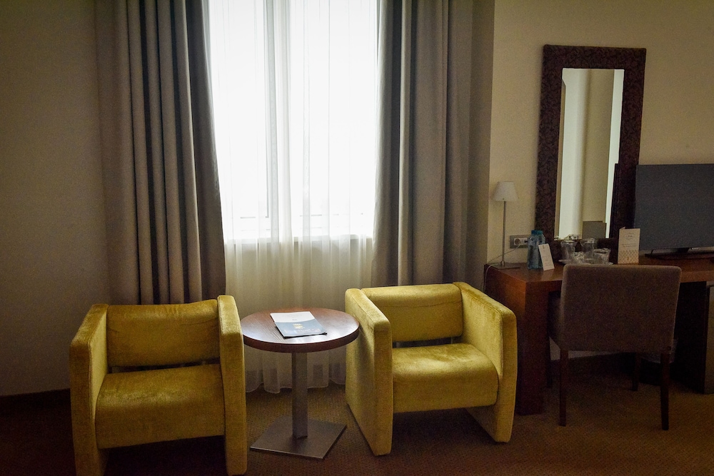 Iaki Hotel 29/50