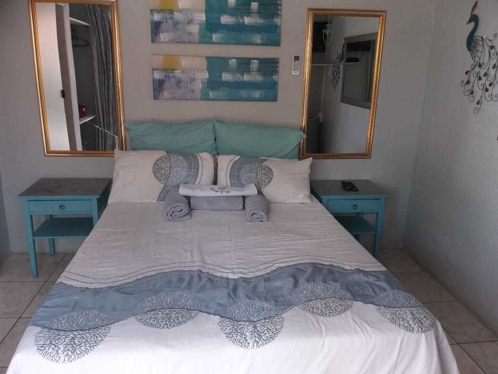 Vicky B Bed and Breakfast 12/30