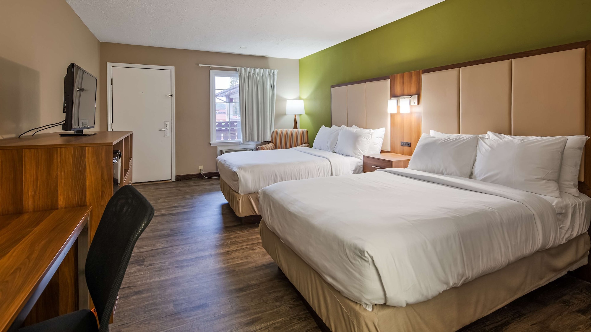 Standard, 2 Double Beds, Accessible