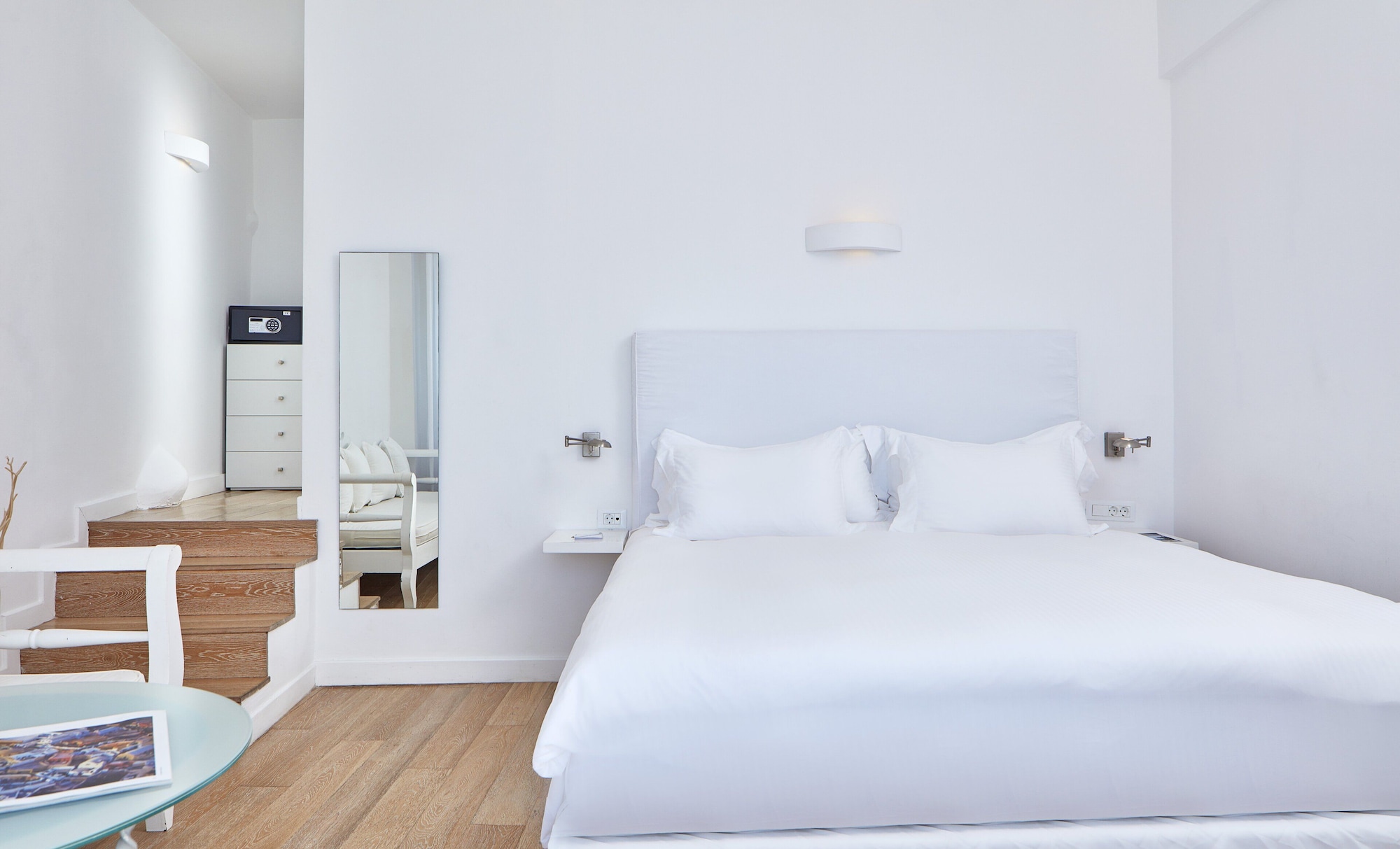 Suite, House, King Bed