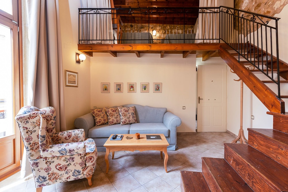 Phaedra Suites - Adults Only 28/50