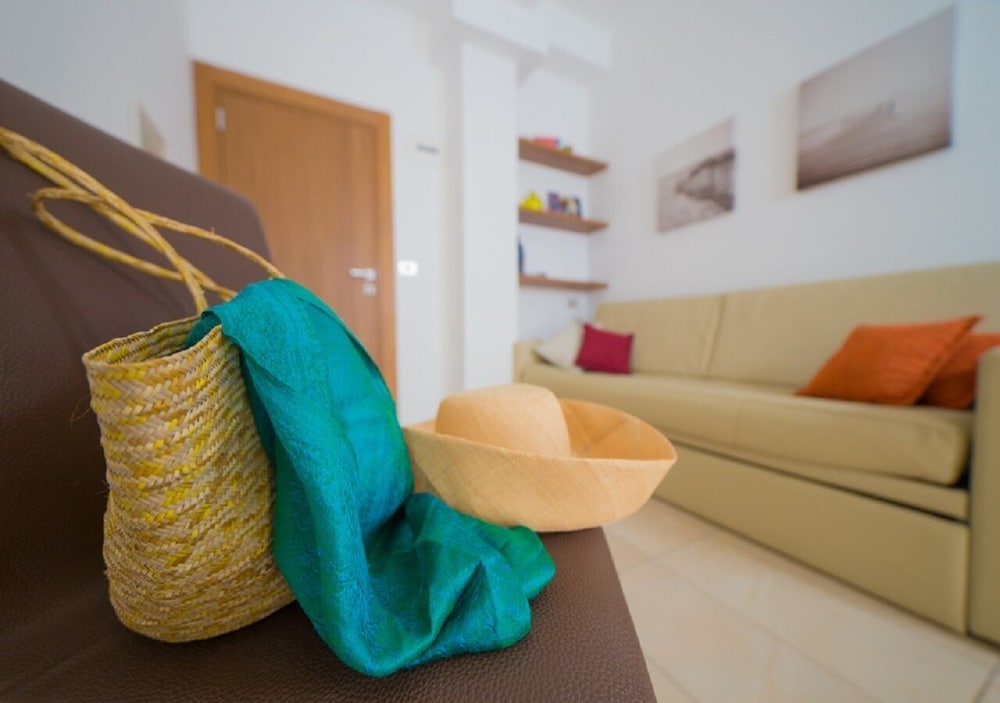 Mediterraneo Hotel and Suites 38/50