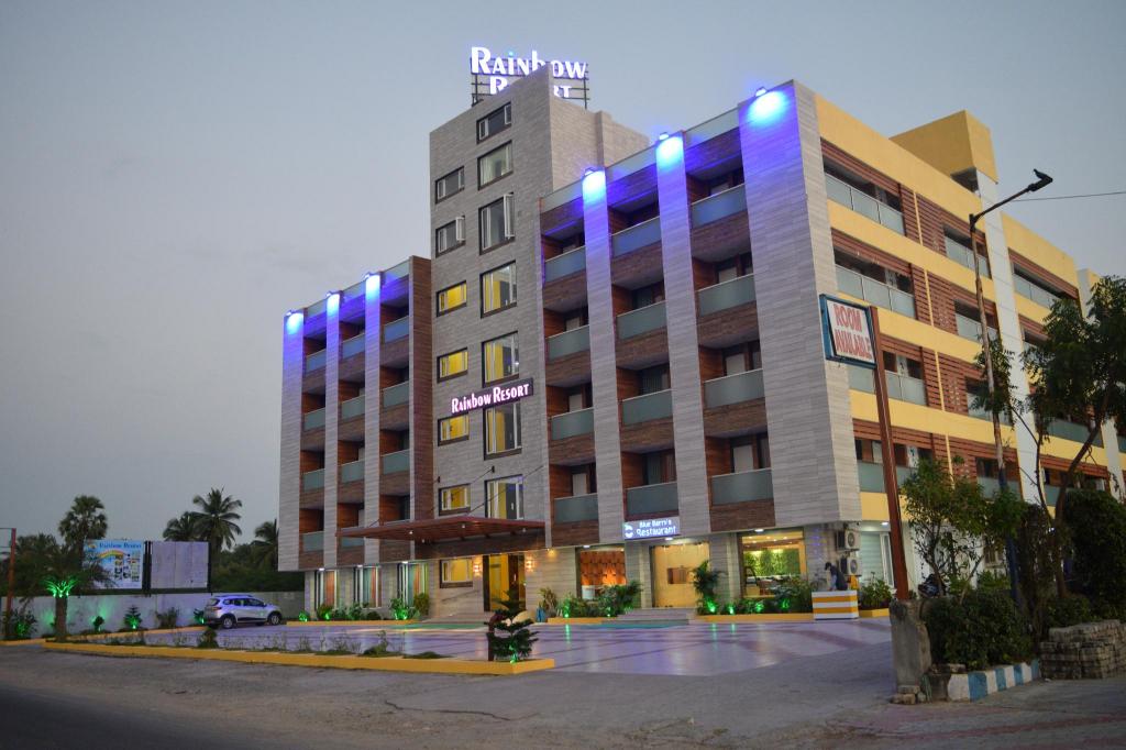 Rainbow Resort 3/38