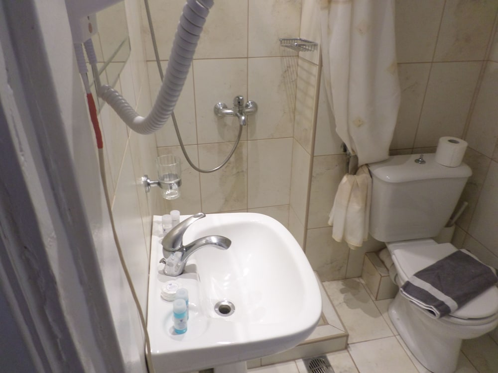 Nafsika Hotel 43/50