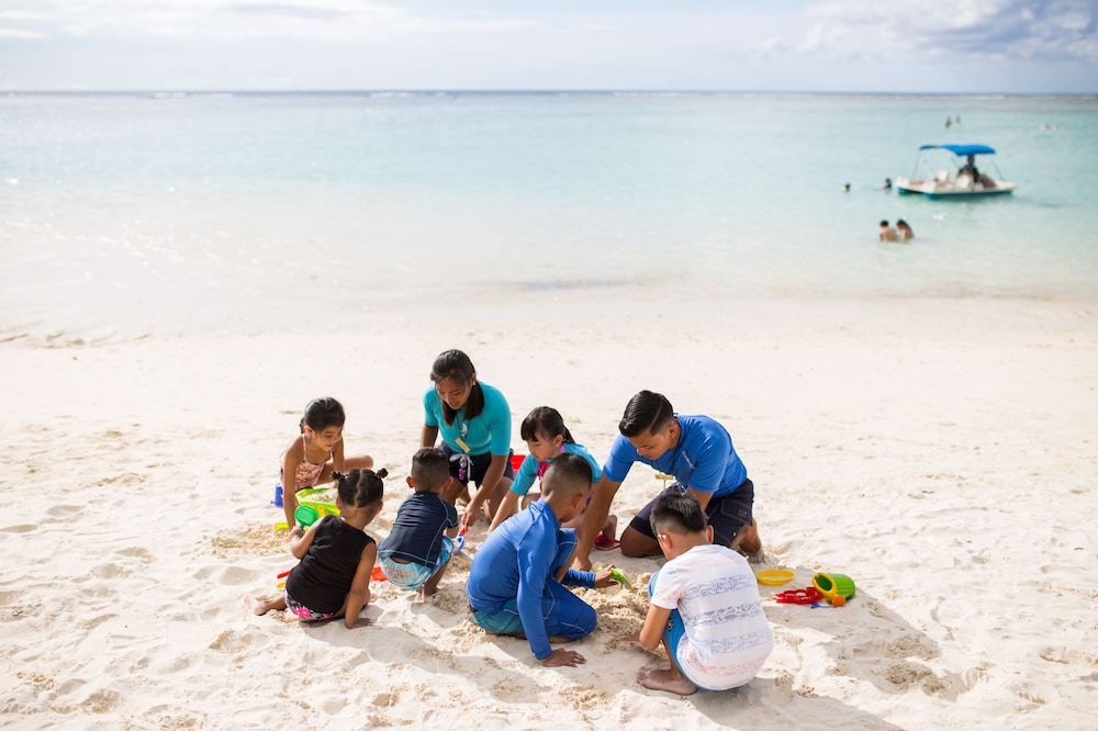 Dusit Beach Resort Guam 45/48