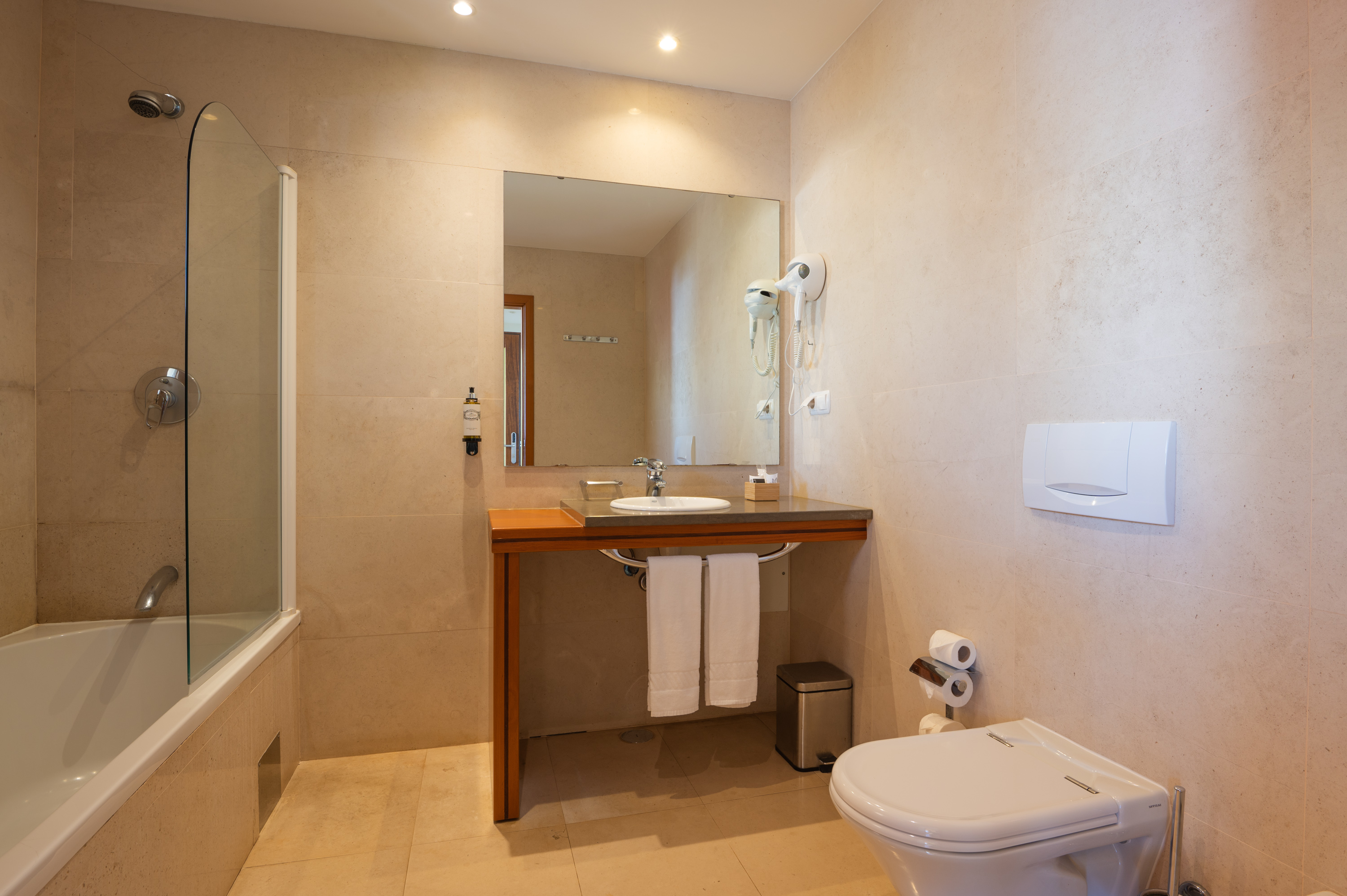 Room, No Balcony، Aparthotel Vila Luz 2/3