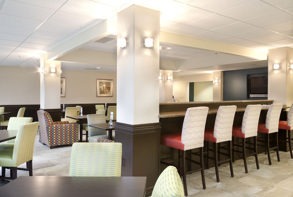 Holiday Inn Express Hotel Suites Brownsville 13/62
