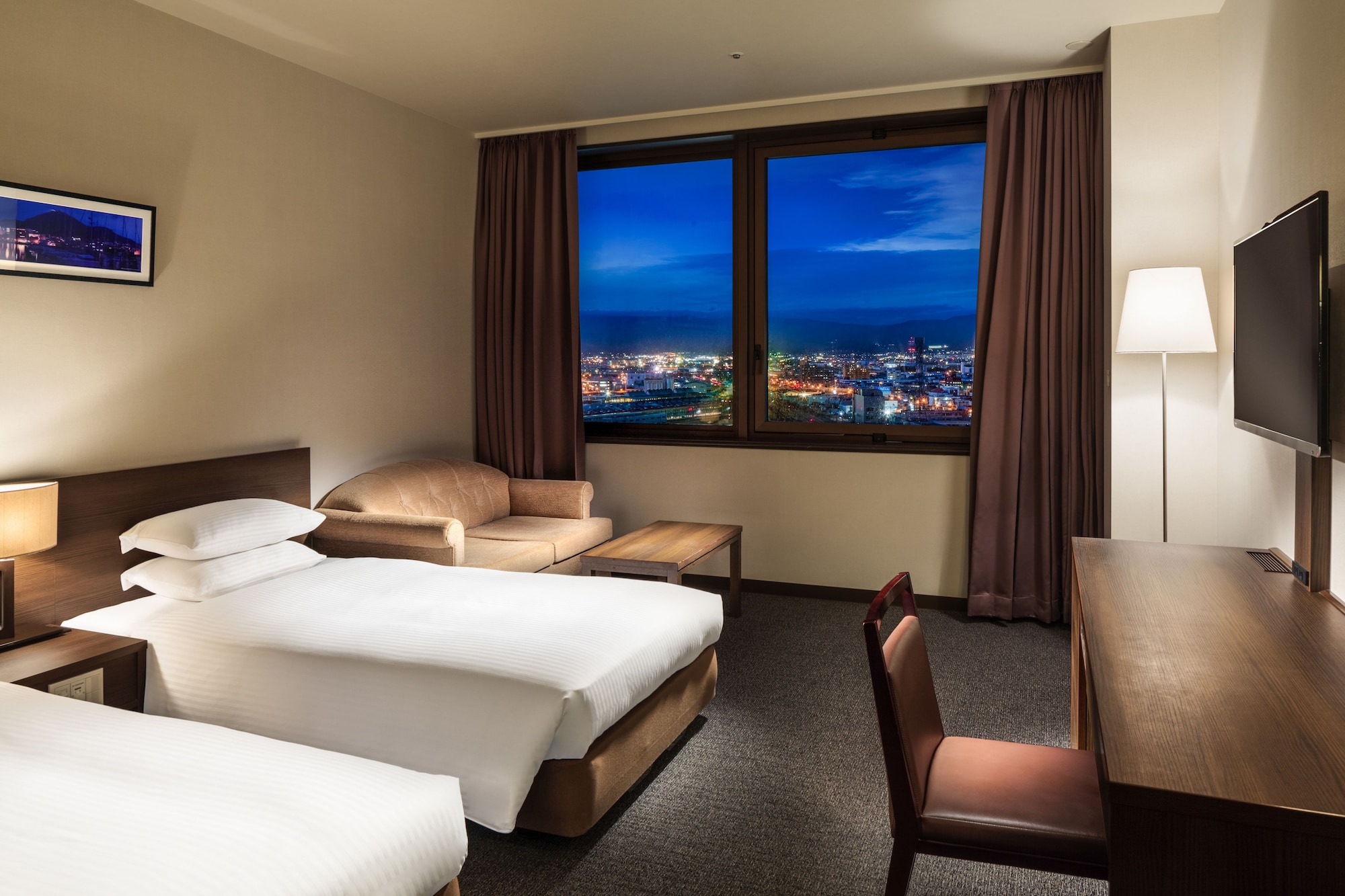 Premier, Twin Beds, Night View, Lounge Access, Top Floor