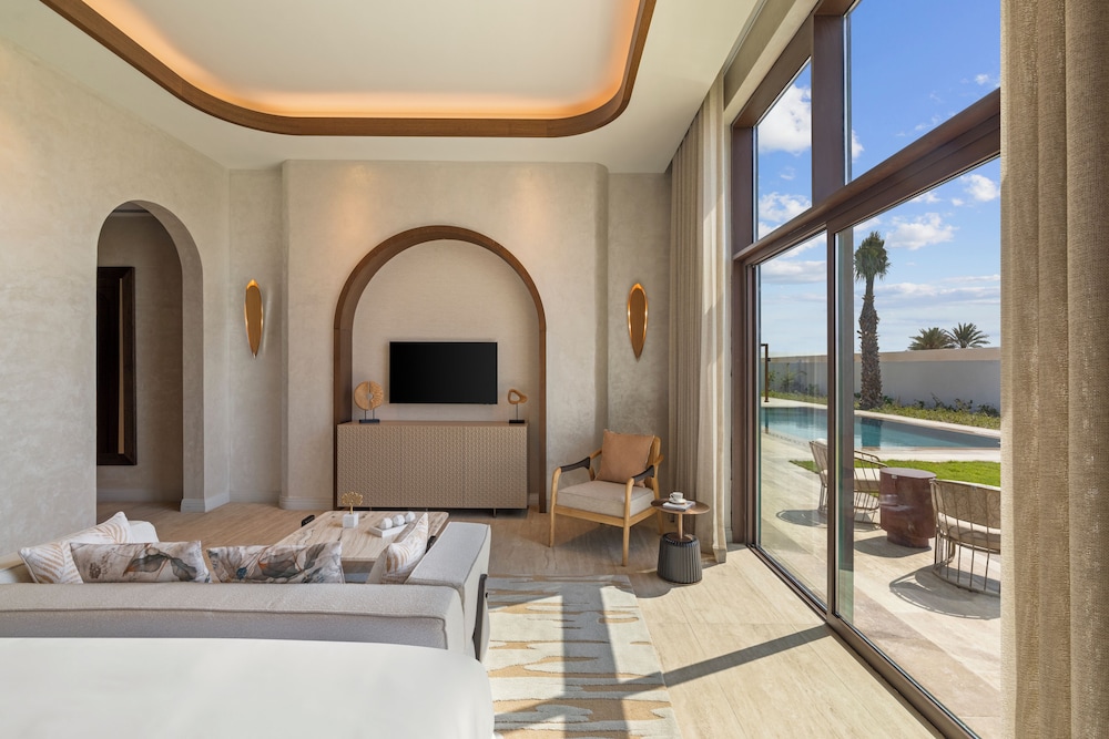 ريكسوس مورجانا(Rixos Murjana) 33/48