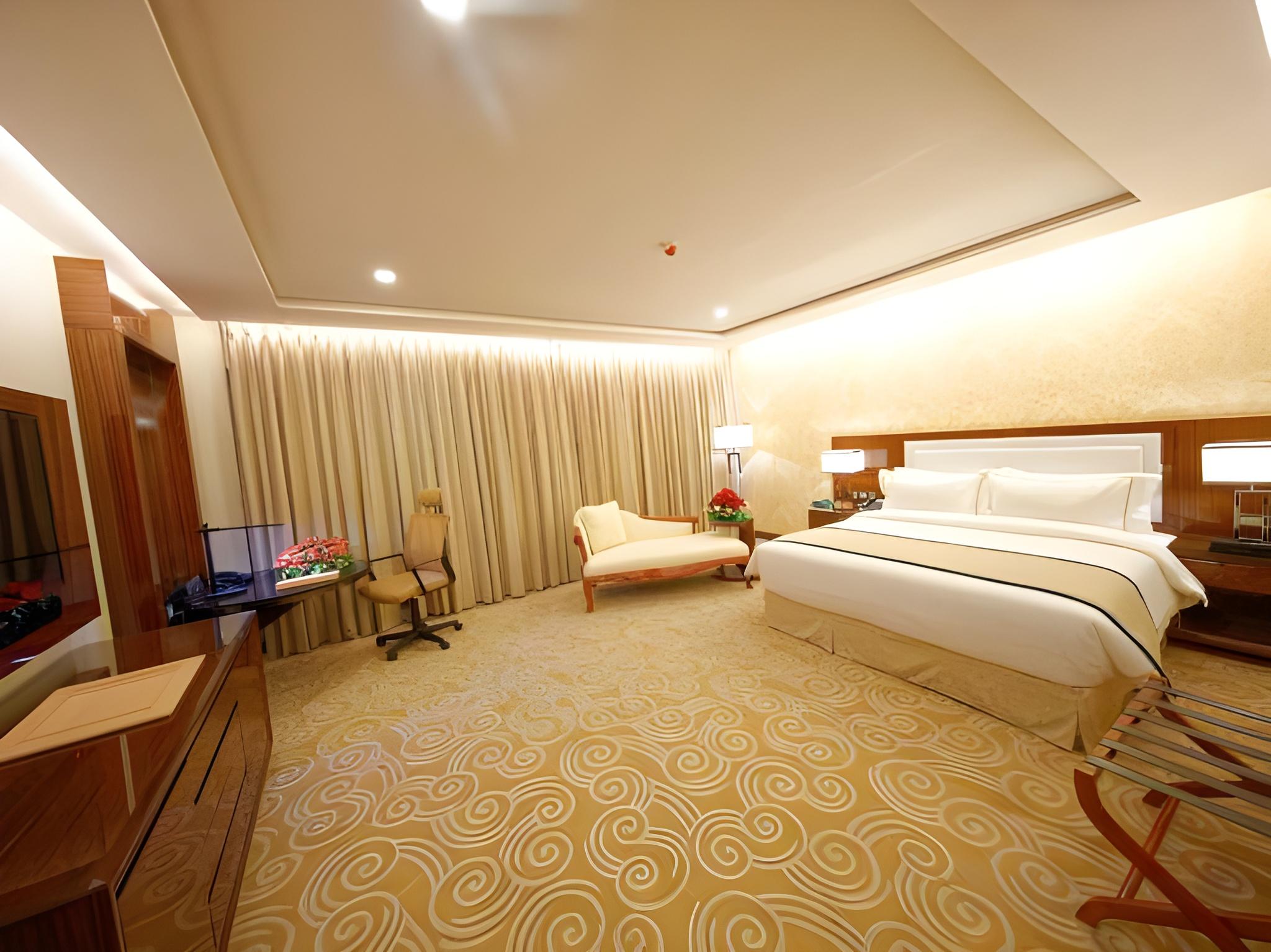 غرفة بريميير بسرير كينج، Royal Swiss Lahore 4/4