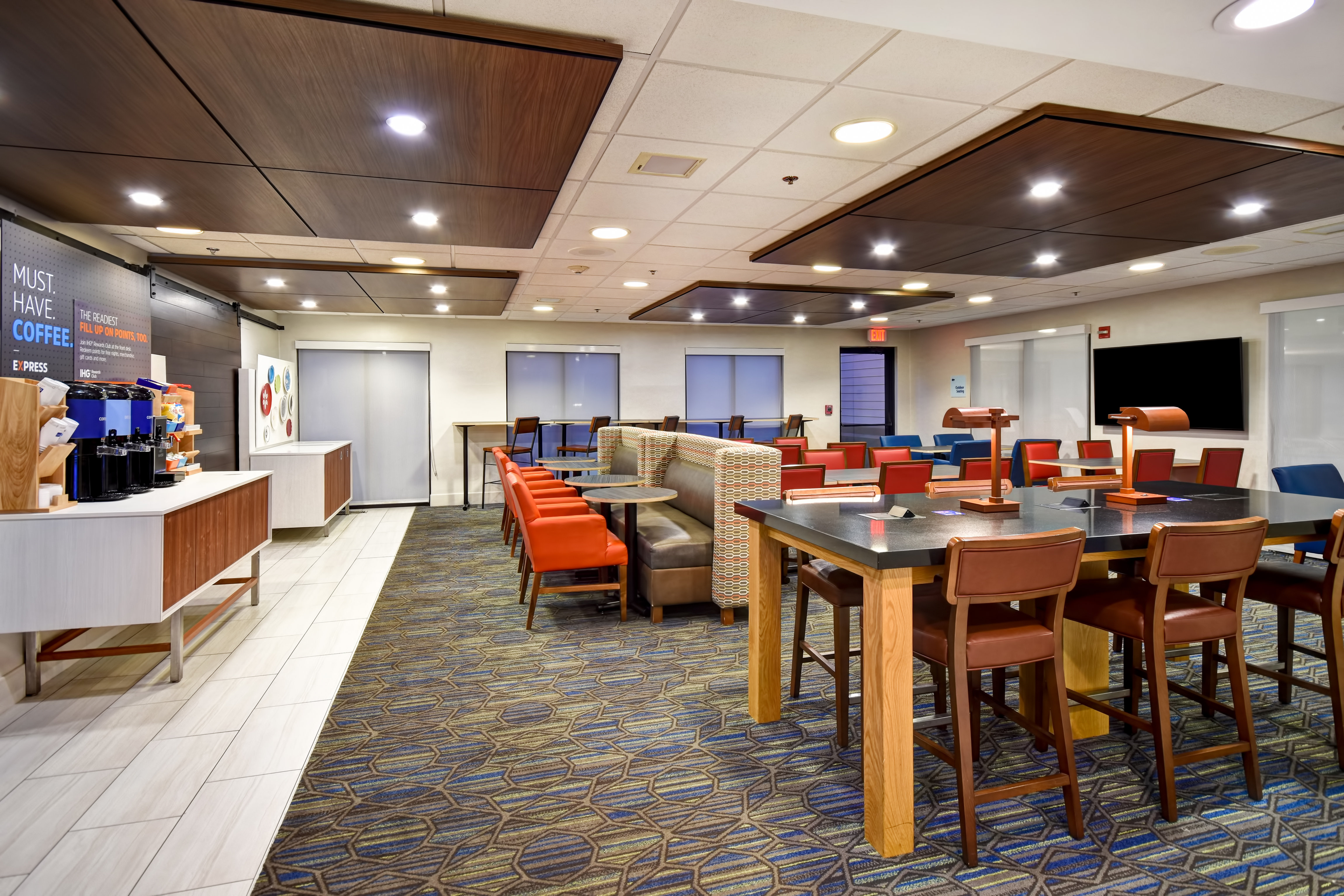 Holiday Inn Express Newport North - Middletown 40/49