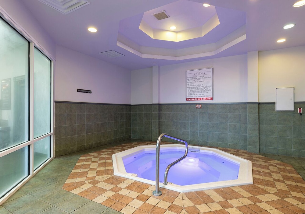 Villas At Regal Palms 21/51
