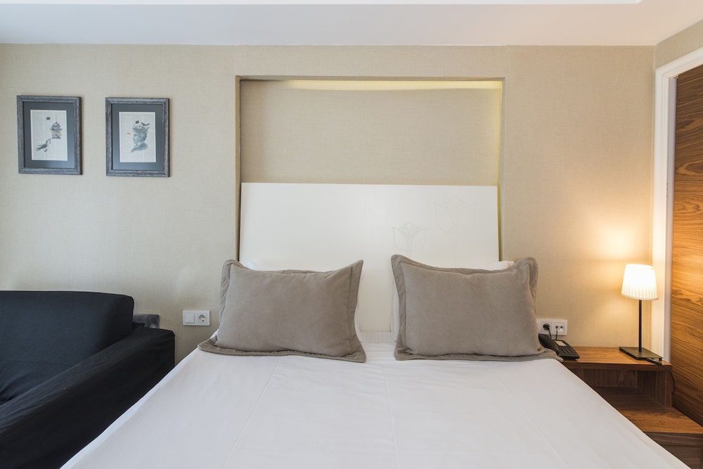 Aston Hotel Taksim (ex Aston Residence Hotel) 20/70