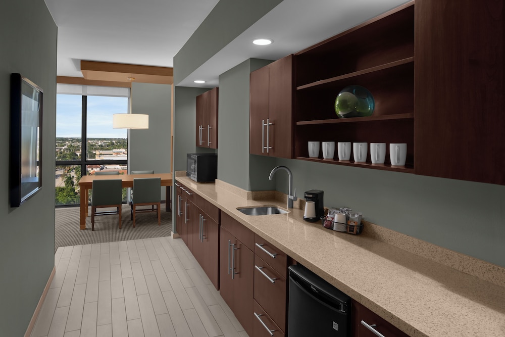 Hyatt Place Boca Raton Downtown 37/62