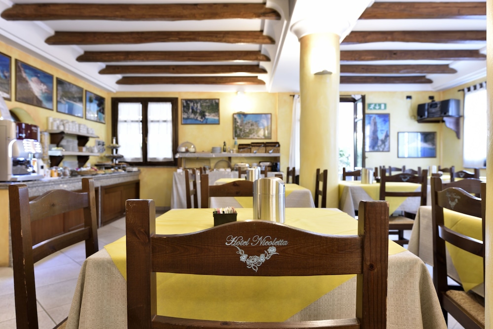 Nicoletta Hotel 44/69