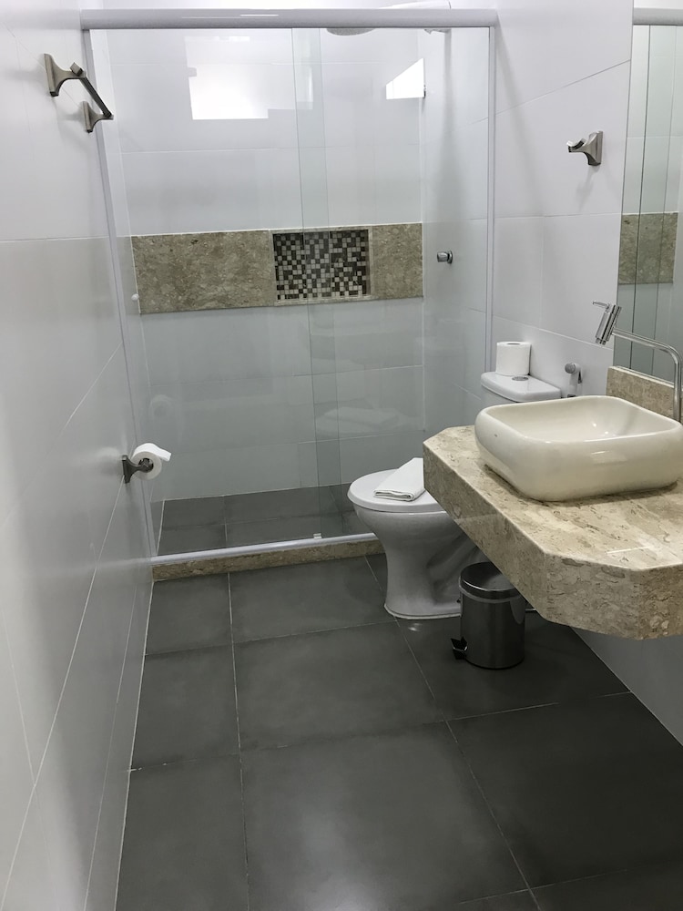 Palace Hotel Angra 46/50
