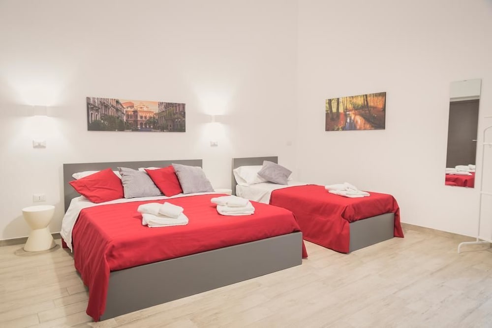 Fladi House B&B 8/24