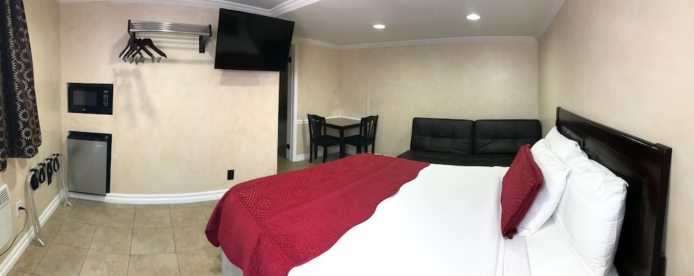 Nite Inn 25/67