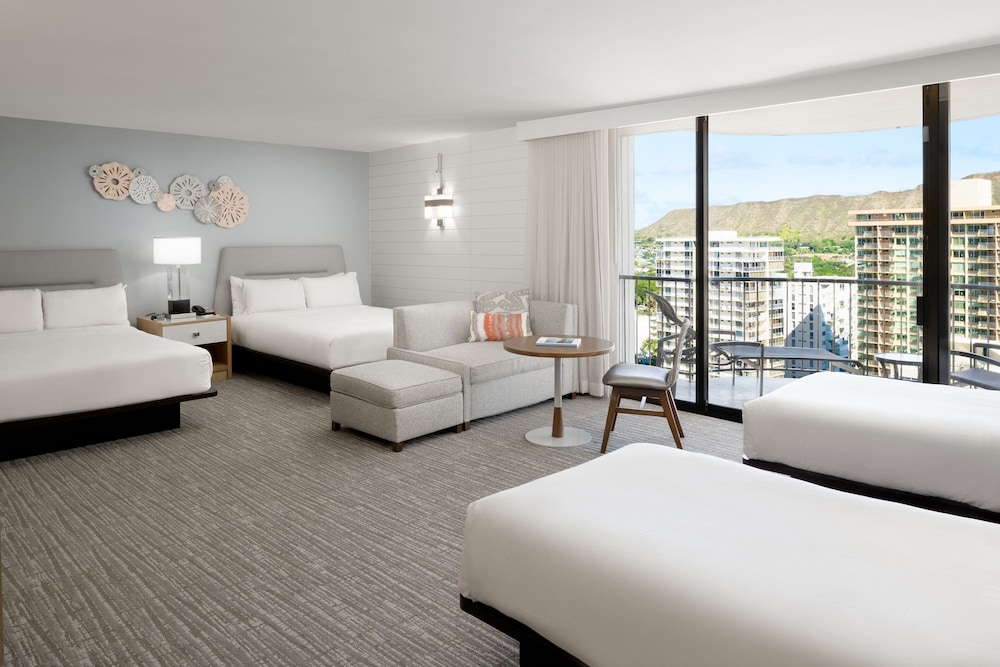 Junior Suite, Family, 4 Beds, 2 Double and Twin Beds, Sofa, Balcony